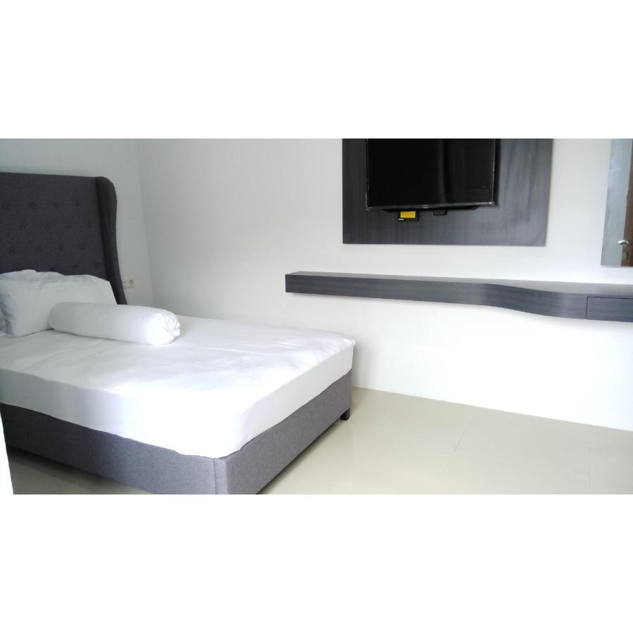 Azalia Residence Palembang Buitenkant foto