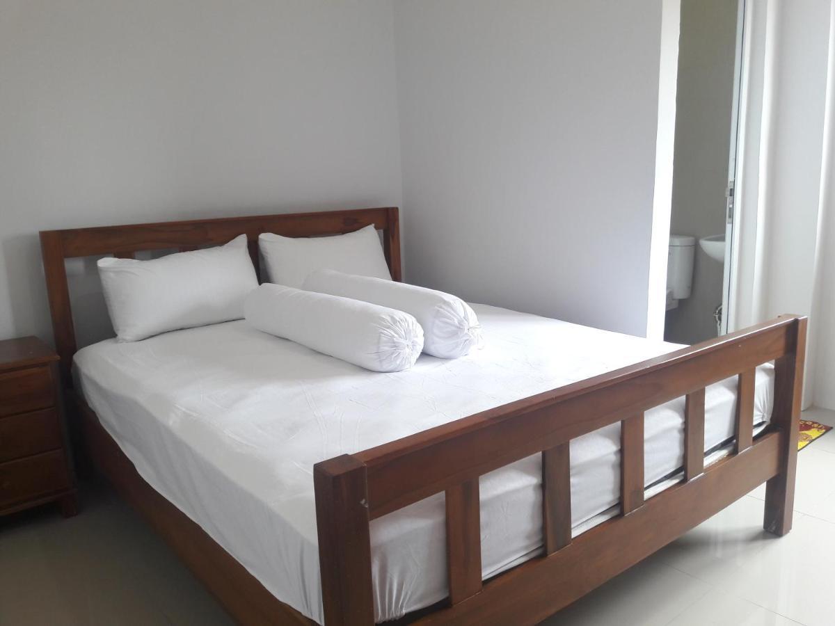 Azalia Residence Palembang Buitenkant foto